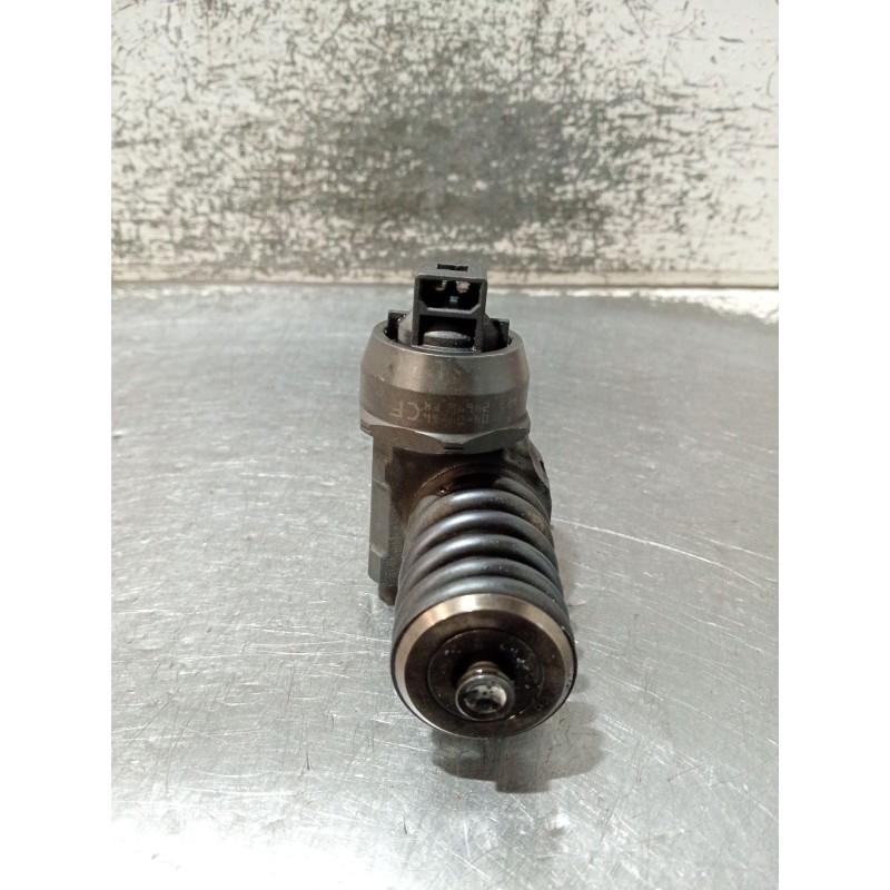 Recambio de inyector para volkswagen touareg (7la, 7l6, 7l7) 5.0 v10 tdi referencia OEM IAM 07Z130073H 0414720220 07Z130073H