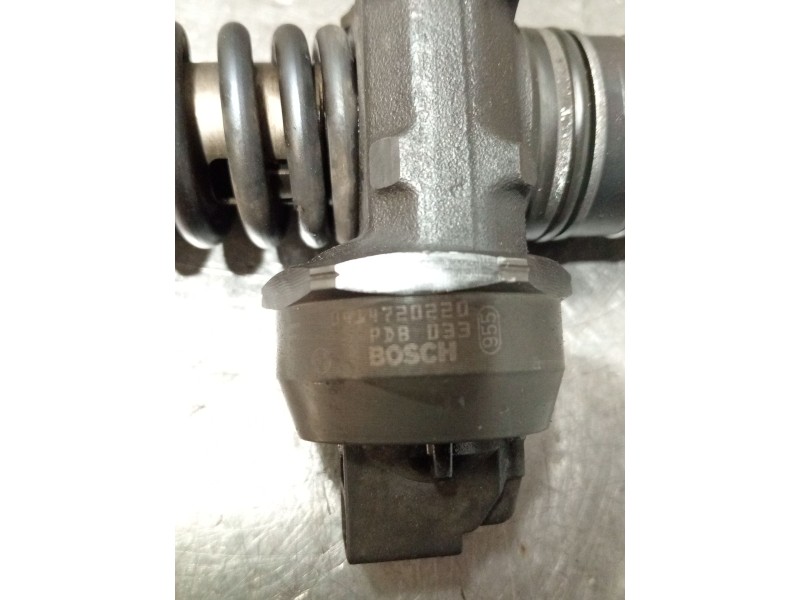 Recambio de inyector para volkswagen touareg (7la, 7l6, 7l7) 5.0 v10 tdi referencia OEM IAM 07Z130073H 0414720220 07Z130073H