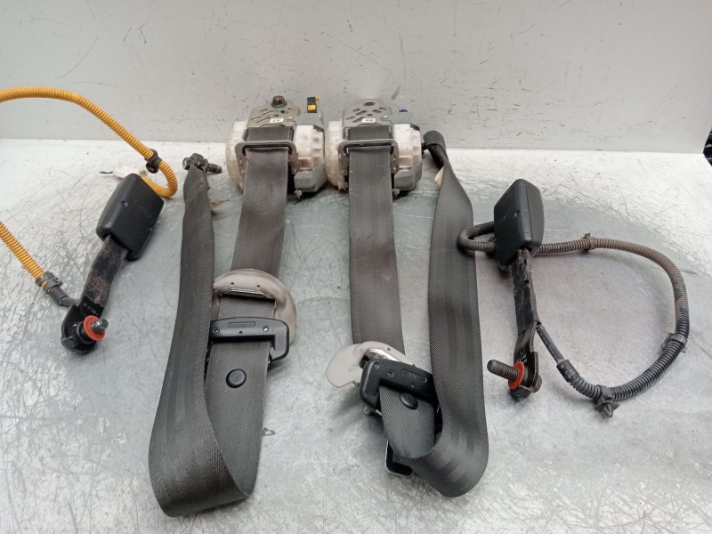 Recambio de juego cinturones delantero para hyundai i30 (fd) 1.6 crdi referencia OEM IAM  5P 