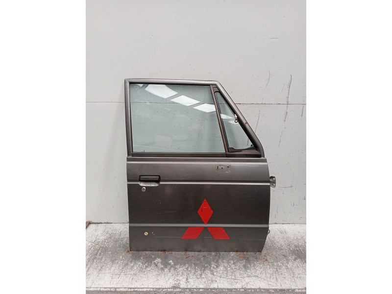 Recambio de puerta delantera derecha para mitsubishi montero (l040) 2500 td (2-ptas.) referencia OEM IAM  3P 