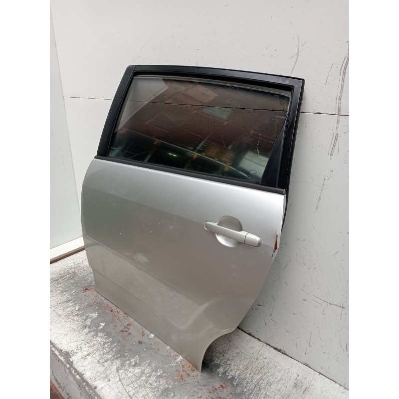 Recambio de puerta trasera izquierda para toyota corolla verso (zer_, zze12_, r1_) 1.8 (znr11_) referencia OEM IAM  5P 