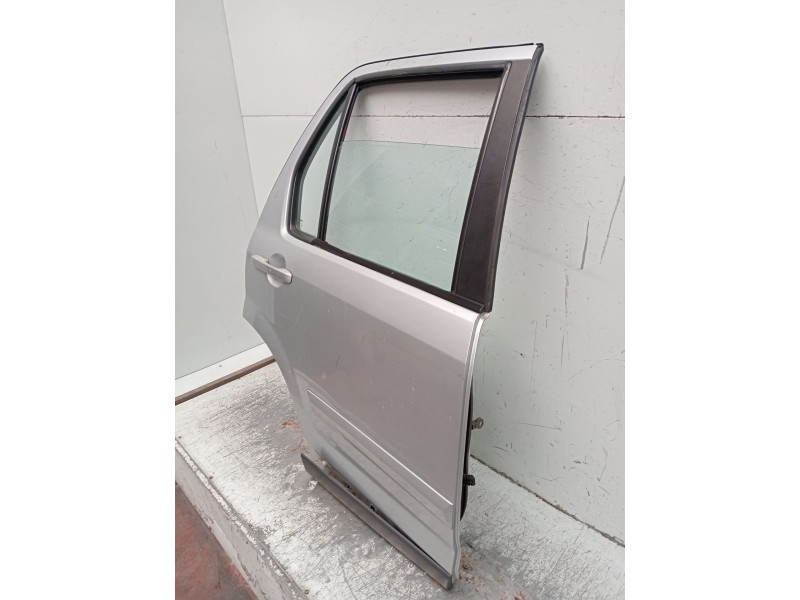 Recambio de puerta trasera derecha para honda cr-v ii (rd_) 2.0 (rd5) referencia OEM IAM  5P 