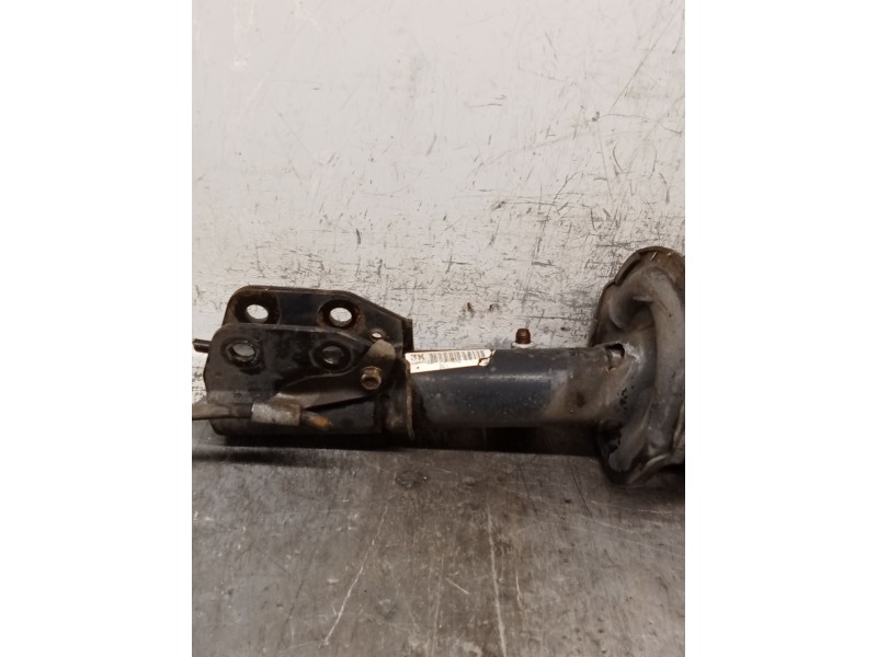 Recambio de amortiguador delantero derecho para chevrolet captiva 2.0 vcdi lt referencia OEM IAM 3KKIPPMU  