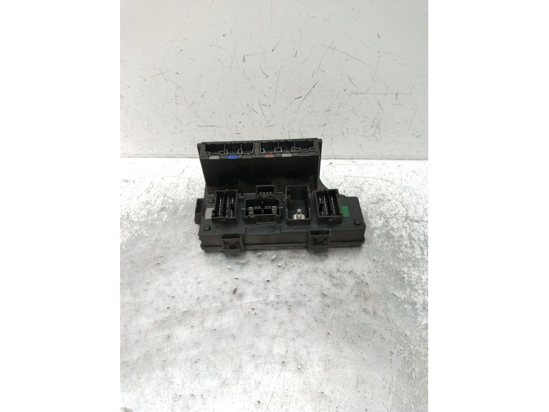 Recambio de caja reles / fusibles para jeep compass (mk49) 2.0 crd 4x4 referencia OEM IAM P68028007AC  
