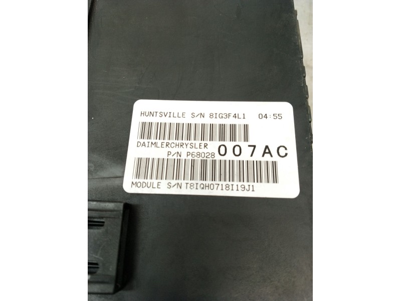 Recambio de caja reles / fusibles para jeep compass (mk49) 2.0 crd 4x4 referencia OEM IAM P68028007AC  