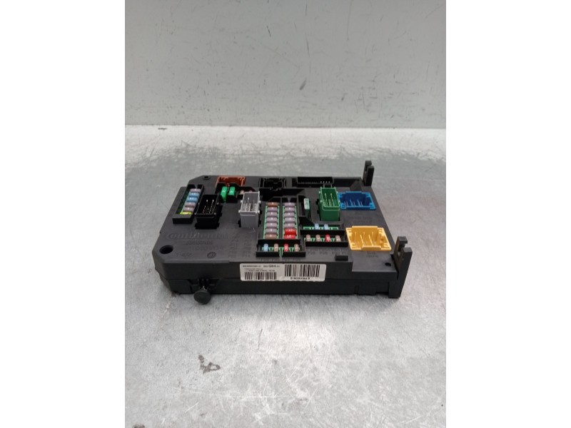 Recambio de caja reles / fusibles para citroën c4 picasso referencia OEM IAM 980668798001 BSIQ0401 S180204004B