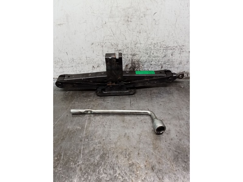 Recambio de gato para hyundai santa fé ii (cm) 2.2 crdi gls 4x4 referencia OEM IAM   