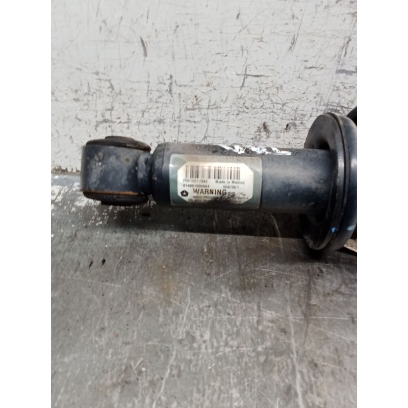 Recambio de amortiguador trasero derecho para jeep compass (mk49) 2.0 crd 4x4 referencia OEM IAM 05105179AE  
