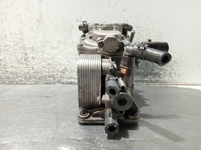 Recambio de soporte filtro gasoil para volkswagen touareg (7la, 7l6, 7l7) 5.0 v10 tdi referencia OEM IAM 7L6127401D 6640574101 