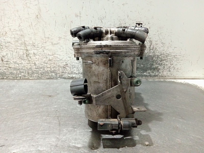 Recambio de soporte filtro gasoil para volkswagen touareg (7la, 7l6, 7l7) 5.0 v10 tdi referencia OEM IAM 7L6127401D 6640574101 