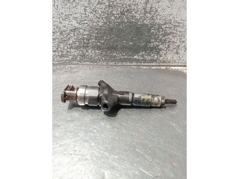 Recambio de inyector para subaru legacy iv (bl) 2.0 d awd (bld) referencia OEM IAM 16613AA020 DENSO7890 DENSO