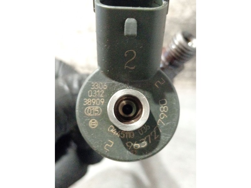 Recambio de inyector para peugeot 807 (eb_) 2.2 hdi referencia OEM IAM 9637277980 0445110036 BOSCH
