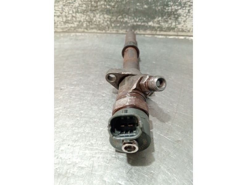 Recambio de inyector para peugeot 807 (eb_) 2.2 hdi referencia OEM IAM 9637277980 0445110036 BOSCH