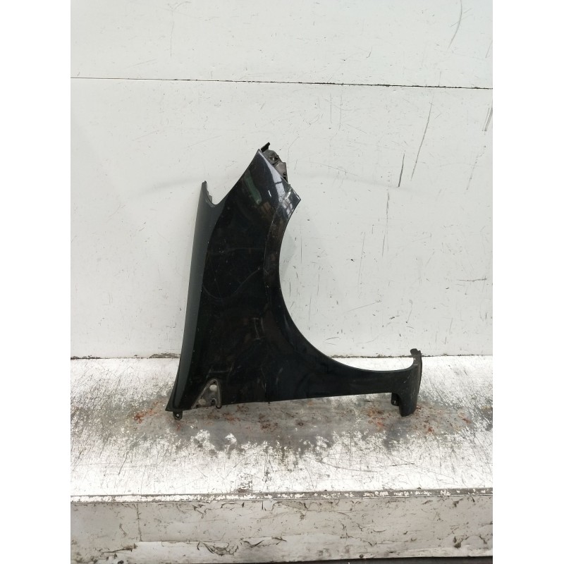 Recambio de aleta delantera derecha para renault clio iii (br0/1, cr0/1) 1.2 16v (br02, br0j, br11, cr02, cr0j, cr11) referencia