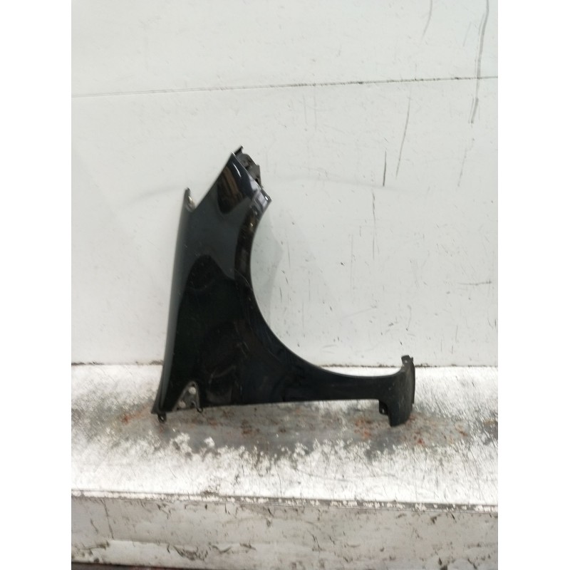 Recambio de aleta delantera derecha para renault clio iii (br0/1, cr0/1) 1.2 16v (br02, br0j, br11, cr02, cr0j, cr11) referencia