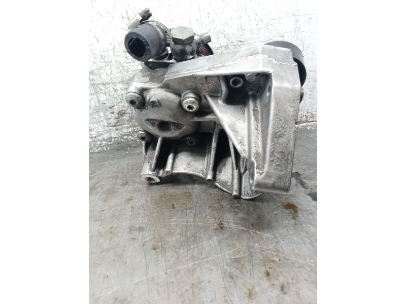 Recambio de bomba direccion para iveco daily v furgoneta 29s13, 29l13, 35c13, 35s13, 40c13, 40s13 referencia OEM IAM 504385414  