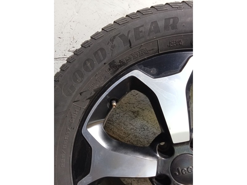 Recambio de juego llantas para jeep renegade referencia OEM IAM   235/55 17R