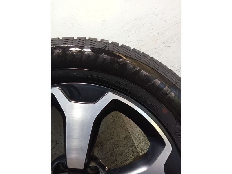 Recambio de juego llantas para jeep renegade referencia OEM IAM   235/55 17R