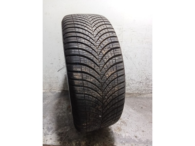 Recambio de juego llantas para jeep renegade referencia OEM IAM   235/55 17R