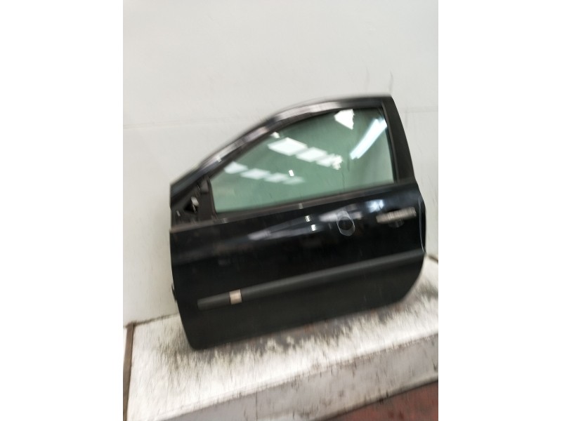 Recambio de puerta delantera izquierda para renault clio iii (br0/1, cr0/1) 1.2 16v (br02, br0j, br11, cr02, cr0j, cr11) referen