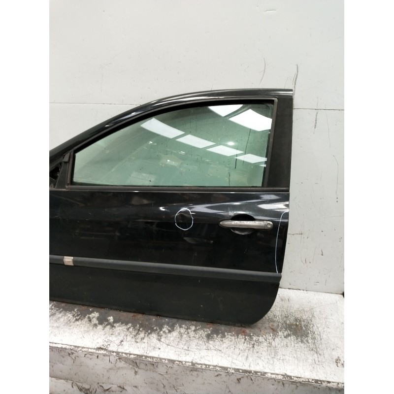 Recambio de puerta delantera izquierda para renault clio iii (br0/1, cr0/1) 1.2 16v (br02, br0j, br11, cr02, cr0j, cr11) referen