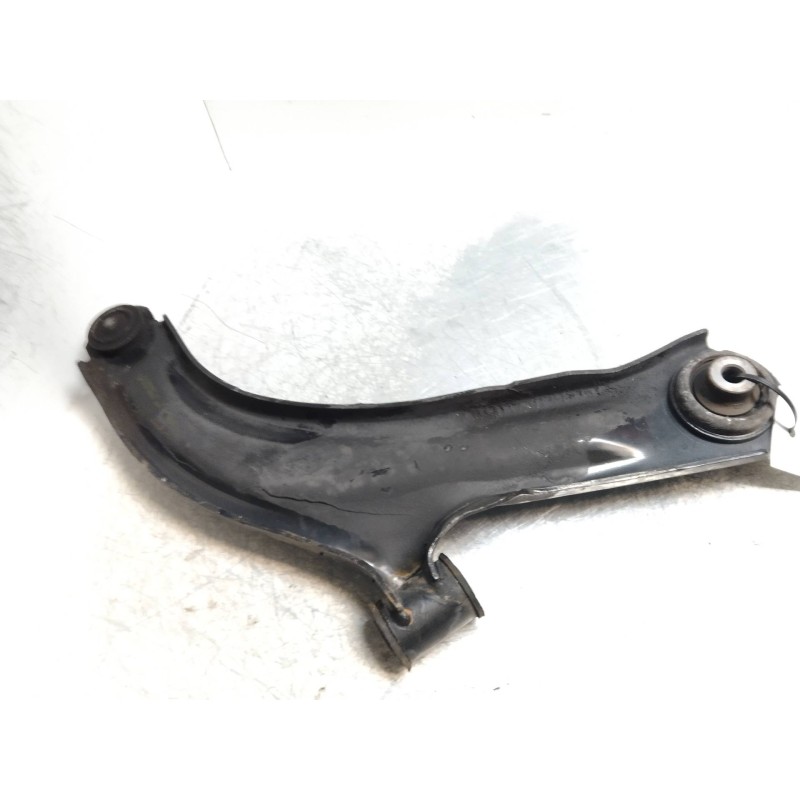 Recambio de brazo suspension inferior delantero izquierdo para renault clio iii 1.5 dci diesel referencia OEM IAM   