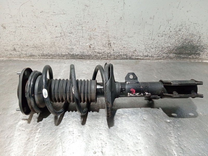 Recambio de amortiguador delantero izquierdo para toyota corolla verso (zer_, zze12_, r1_) 1.8 (znr11_) referencia OEM IAM 48520