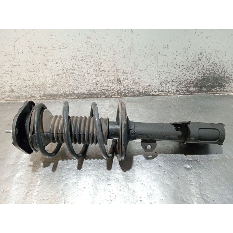 Recambio de amortiguador delantero izquierdo para toyota corolla verso (zer_, zze12_, r1_) 1.8 (znr11_) referencia OEM IAM 48520