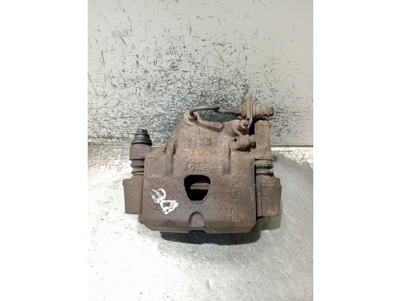 Recambio de pinza freno delantera derecha para mitsubishi montero (l040) 2500 td (2-ptas.) referencia OEM IAM AD5722  