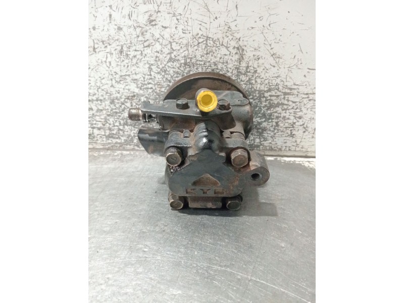 Recambio de bomba direccion para mitsubishi montero (l040) 2500 td (2-ptas.) referencia OEM IAM 4408964  