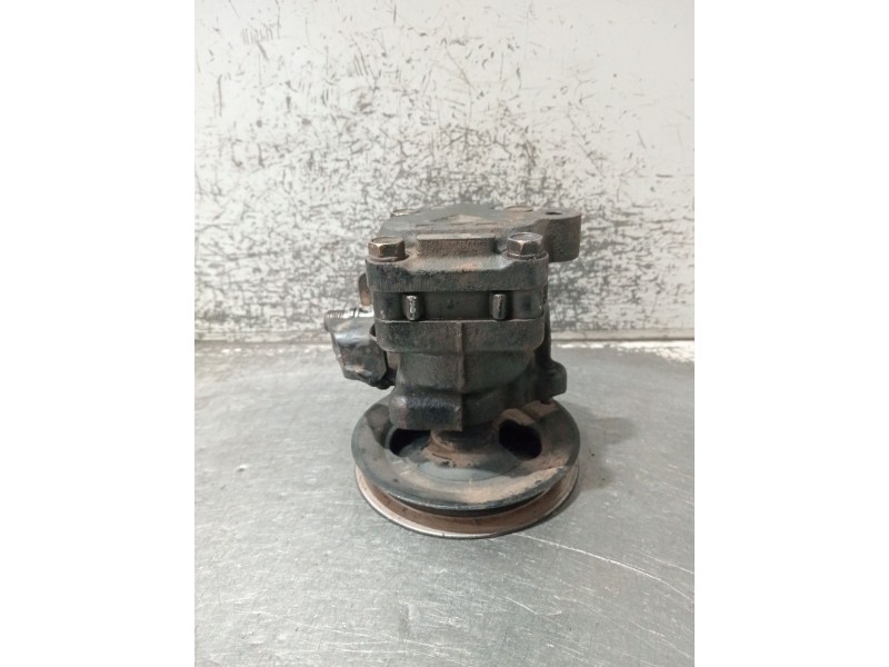 Recambio de bomba direccion para mitsubishi montero (l040) 2500 td (2-ptas.) referencia OEM IAM 4408964  