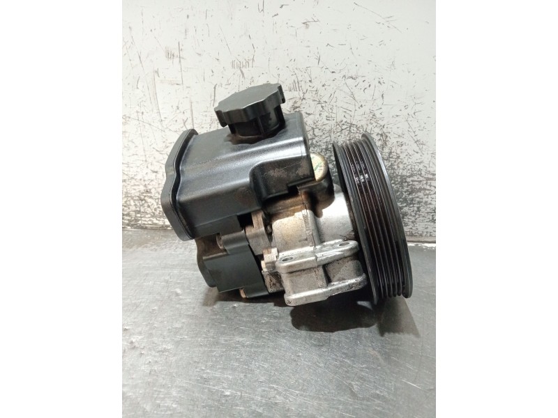 Recambio de bomba direccion para mercedes-benz sprinter 4-t caja/chasis (b904) 411 cdi referencia OEM IAM A0024667601 7692800510