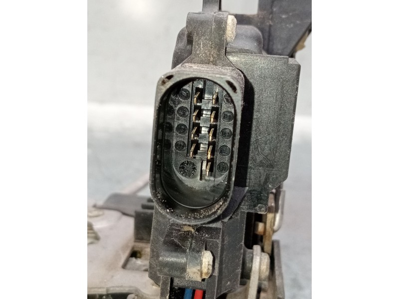 Recambio de motor cierre centralizado delantero derecho para audi a6 c5 (4b2, 4b4) 2.5 tdi quattro referencia OEM IAM 4B1837016G