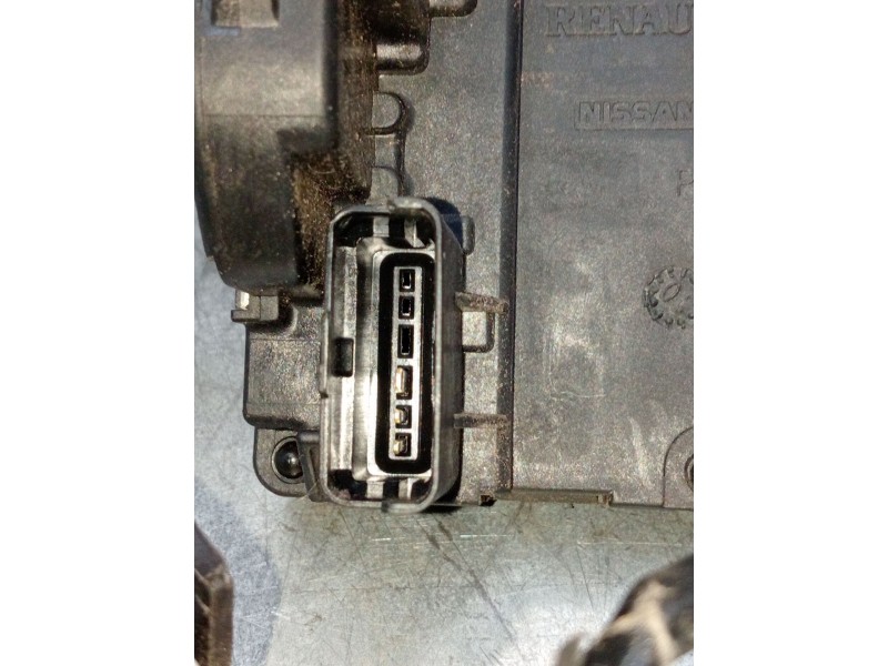 Recambio de motor cierre centralizado delantero izquierdo para renault koleos expression referencia OEM IAM  5P 