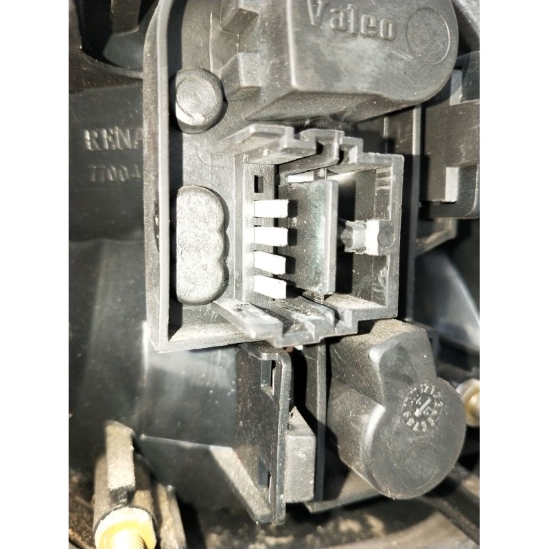 Recambio de piloto trasero izquierdo para renault megane i classic (la0/1_) 1.6 16v (la00, la04, la0b, la11, la16, la19, la1j, l