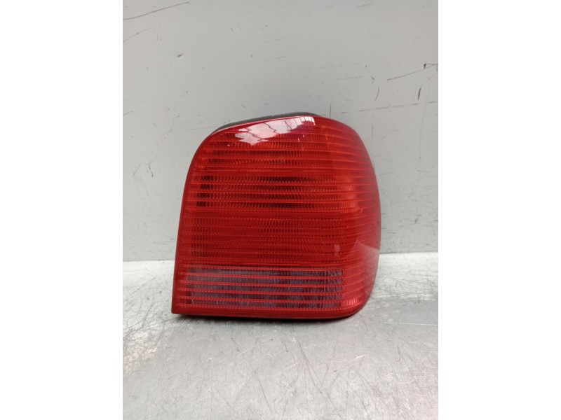 Recambio de piloto trasero derecho para volkswagen polo (6n2) 1.4 referencia OEM IAM   