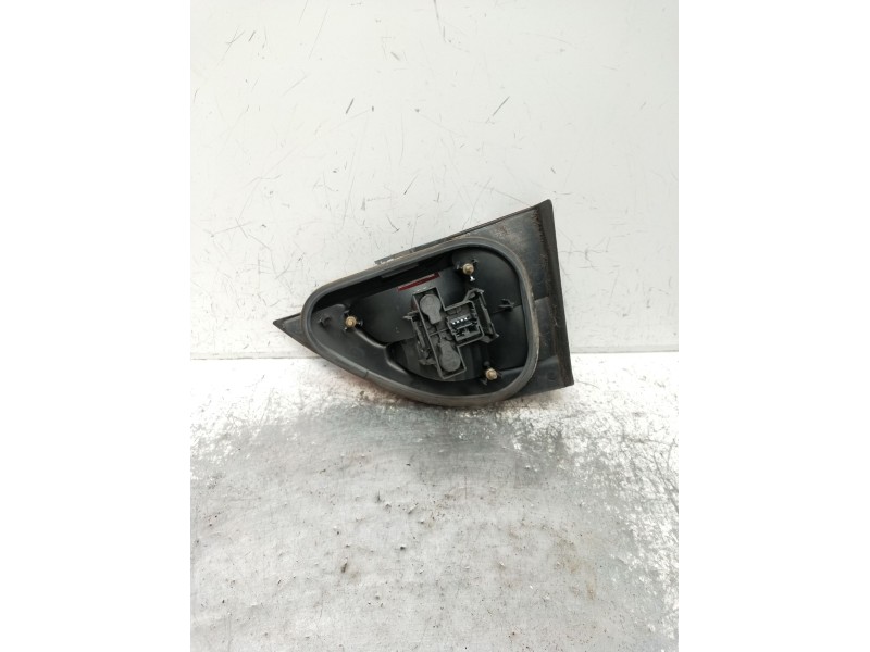 Recambio de piloto trasero izquierdo interior para renault megane i classic (la0/1_) 1.6 16v (la00, la04, la0b, la11, la16, la19