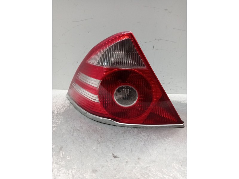 Recambio de piloto trasero izquierdo para ford mondeo iii (b5y) 2.0 tdci referencia OEM IAM   