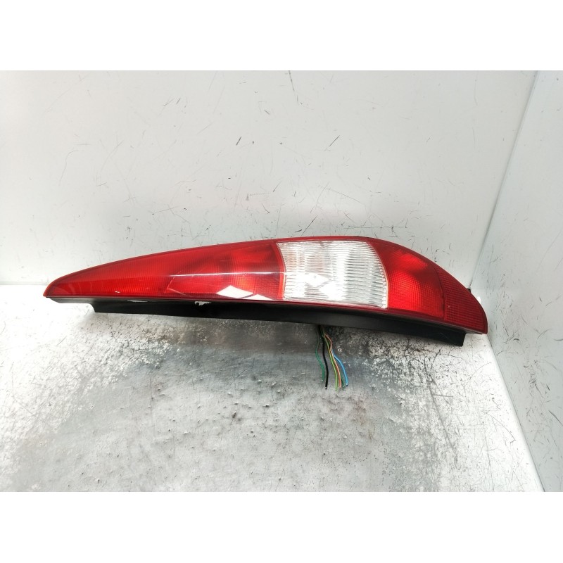 Recambio de piloto trasero derecho para ford mondeo iii turnier (bwy) 2.0 16v tddi / tdci referencia OEM IAM   