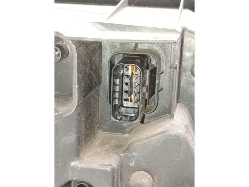 Recambio de faro izquierdo para citroën c4 picasso referencia OEM IAM   