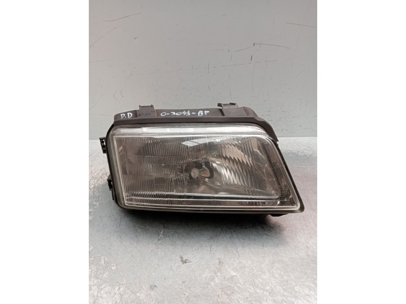 Recambio de faro derecho para audi a4 b5 (8d2) 1.8 t referencia OEM IAM 1307022195  