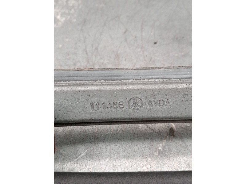 Recambio de elevalunas delantero derecho para peugeot expert (224_) 2.0 hdi referencia OEM IAM 111386 5P 