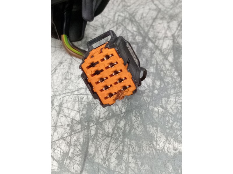 Recambio de retrovisor derecho para citroën c4 picasso referencia OEM IAM ELÉCTRICO 1 ENCHUFE 8 CABLES 
