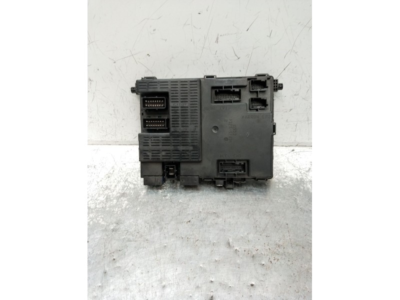 Recambio de caja reles / fusibles para citroën xsara (n1) 2.0 hdi 90 referencia OEM IAM 9649053680 73008512 