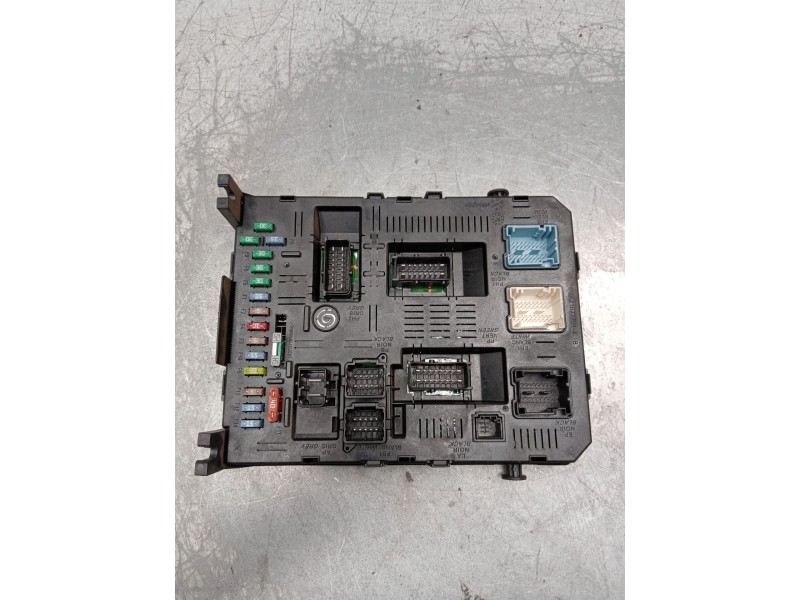 Recambio de caja reles / fusibles para peugeot 307 sw (3h) 2.0 hdi 135 referencia OEM IAM 9660105980  