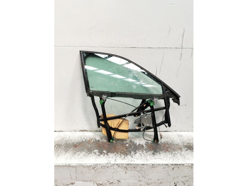 Recambio de elevalunas delantero derecho para audi a4 b5 (8d2) 1.8 t referencia OEM IAM 8D0837754 4P 