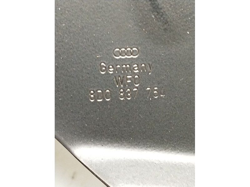 Recambio de elevalunas delantero derecho para audi a4 b5 (8d2) 1.8 t referencia OEM IAM 8D0837754 4P 