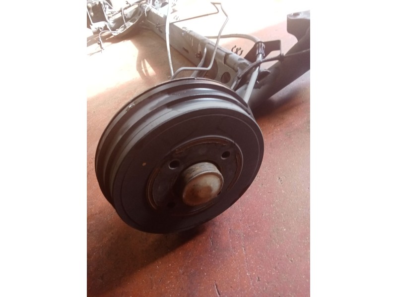 Recambio de puente trasero para renault clio iii (br0/1, cr0/1) 1.2 16v (br02, br0j, br11, cr02, cr0j, cr11) referencia OEM IAM 