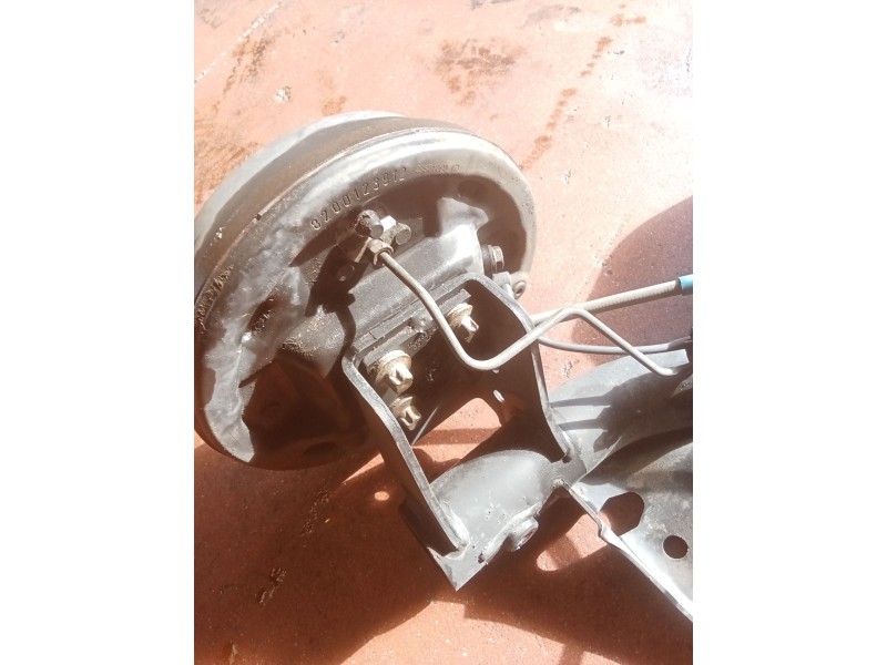 Recambio de puente trasero para renault clio iii (br0/1, cr0/1) 1.2 16v (br02, br0j, br11, cr02, cr0j, cr11) referencia OEM IAM 