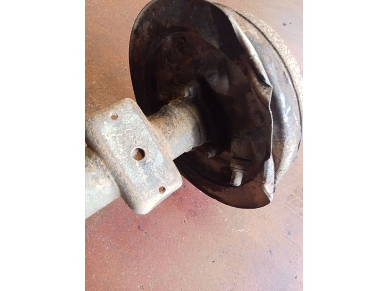 Recambio de puente trasero para mitsubishi montero (l040) 2500 td (2-ptas.) referencia OEM IAM   TAMBOR